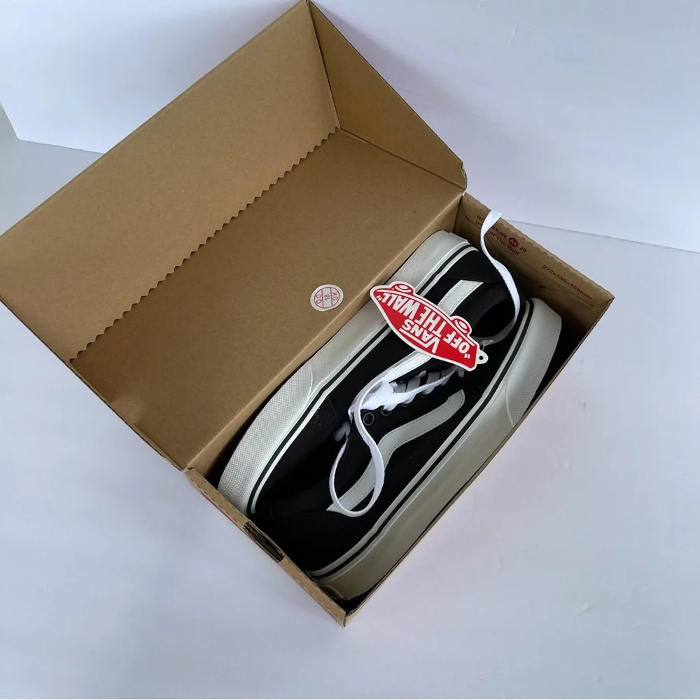 NWT Vans Ward Women’s Black White Sneakers Size 6.5 - Picture 5 of 9